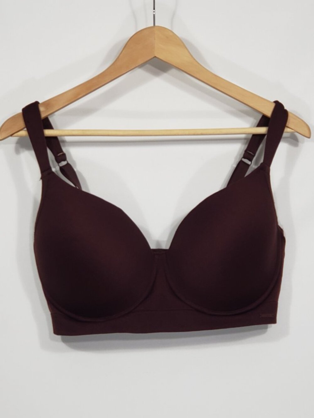 Danskin Intimates Burgundy Bra 40D Underwire